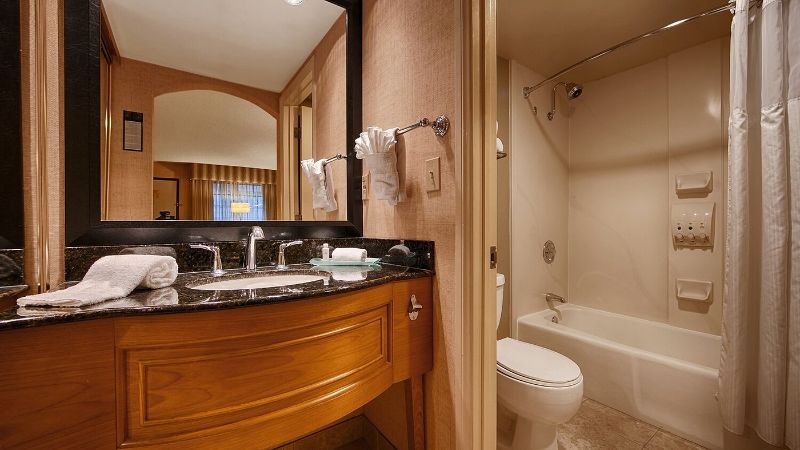 Bay Inn & Suites Troy photo 1