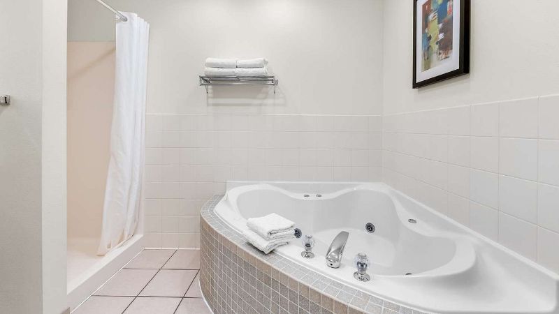 Best Western Rocky Mountain Lodge photo 1