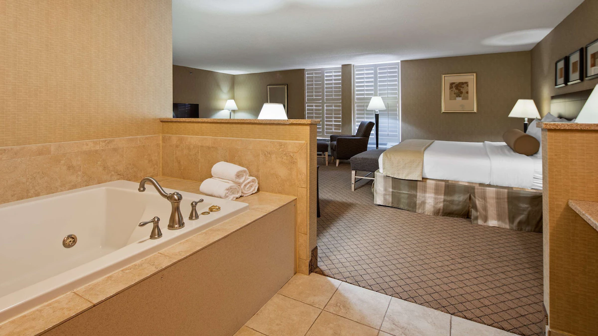 Best Western Plus York Hotel & Conference Center photo 1