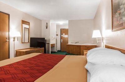 Rodeway Inn photo 1
