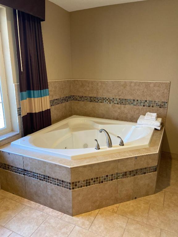 Victorian Inn photo 1
