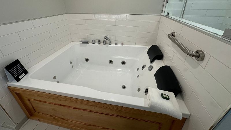 White Mountain Hotel and Resort