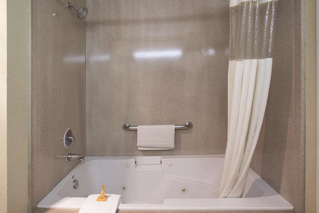La Quinta Inn & Suites by Wyndham Albuquerque Midtown