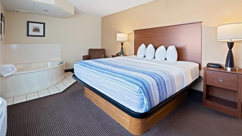 AmericInn by Wyndham Bismarck