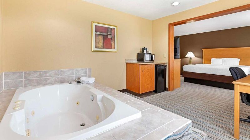 Best Western Locust Grove Inn & Suites