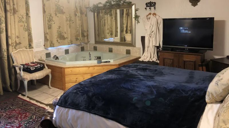 Echo Canyon Spa Resort