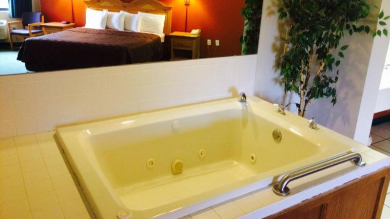 Regency Inn & Suites