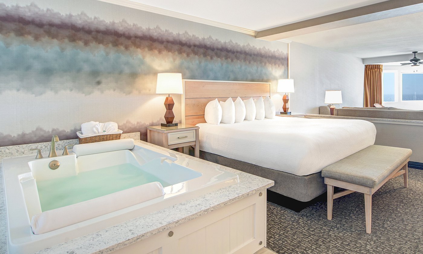 Hallmark Resort – Newport