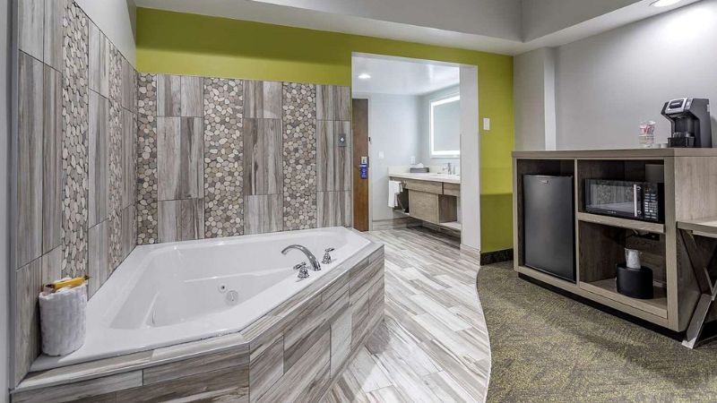 Best Western Plus Apple Valley Lodge Pigeon Forge photo 1