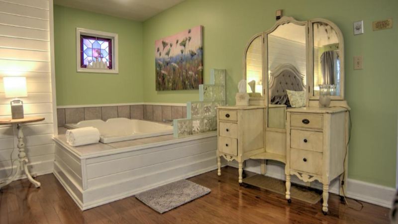 Blue Mountain Mist Country Inn and Cottages photo 1