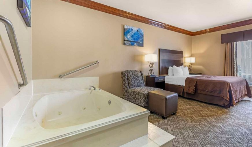 Best Western Fort Worth Inn & Suites photo 1