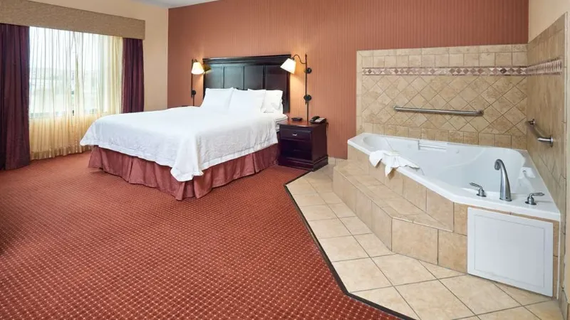 Hampton Inn & Suites Austin South Buda photo 1