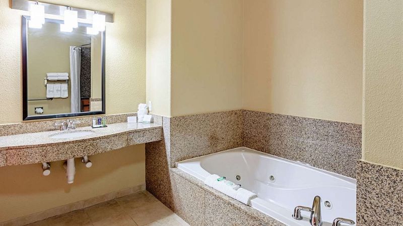 Sleep Inn & Suites Tyler South photo 1