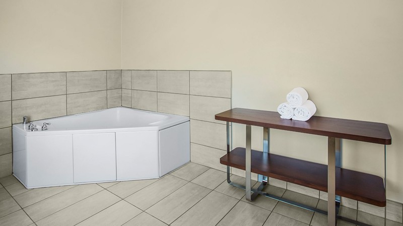 Holiday Inn Express & Suites Cedar City, an IHG Hotel photo 1