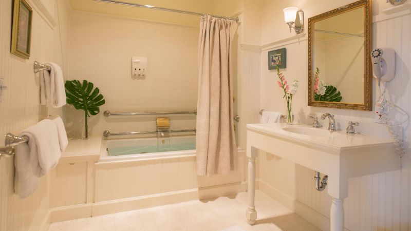 Swift House Inn photo 1