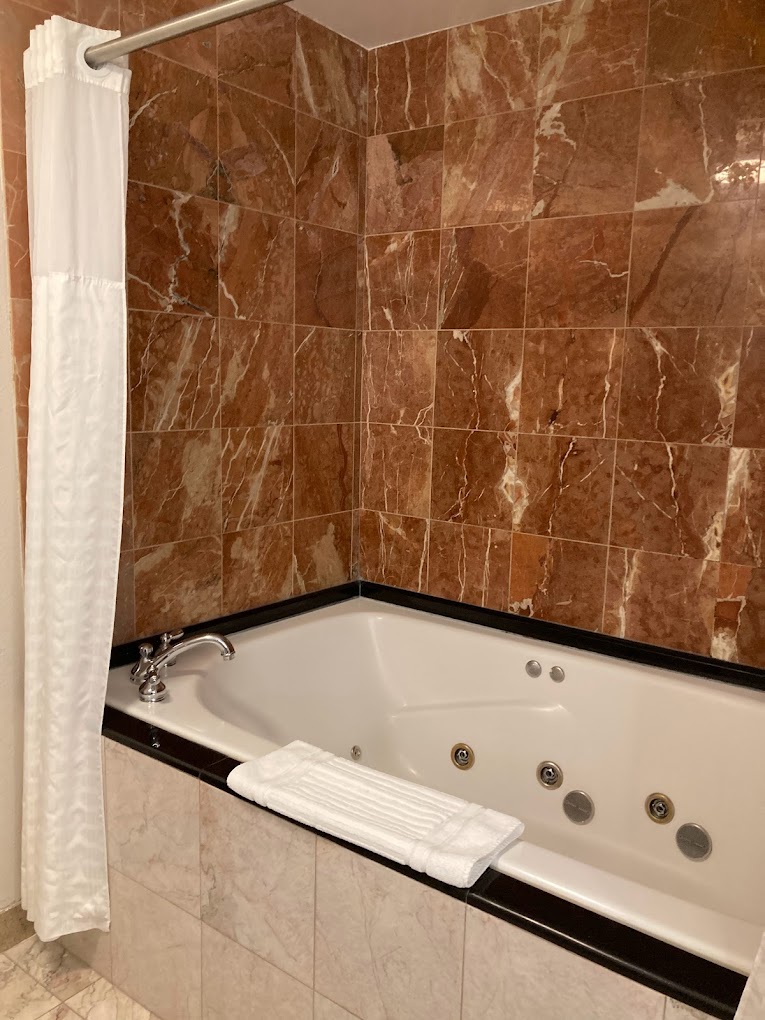 Holiday Inn Express & Suites Leesburg – Historic District