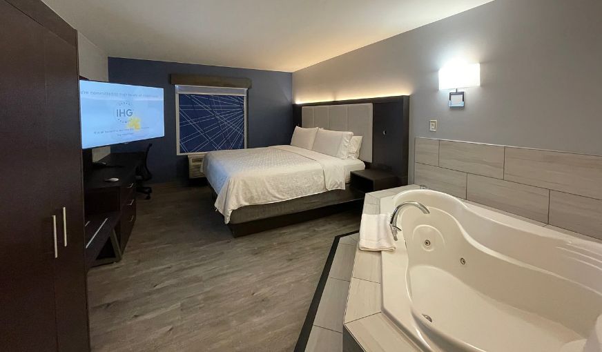 Holiday Inn Express & Suites Columbia – East Elkridge photo 1