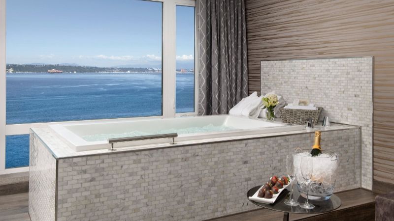 Silver Cloud Hotel Tacoma at Point Ruston Waterfront photo 1