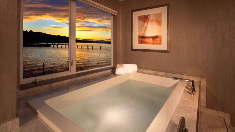 Silver Cloud Hotel – Tacoma Waterfront photo 1