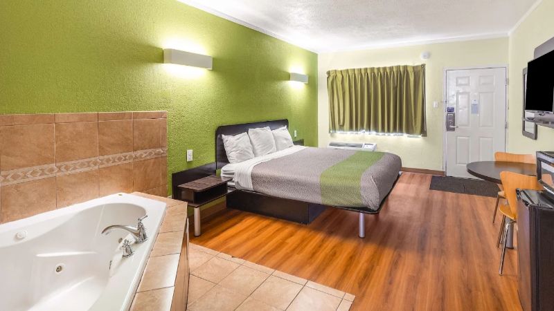 Motel 6 Huntington
