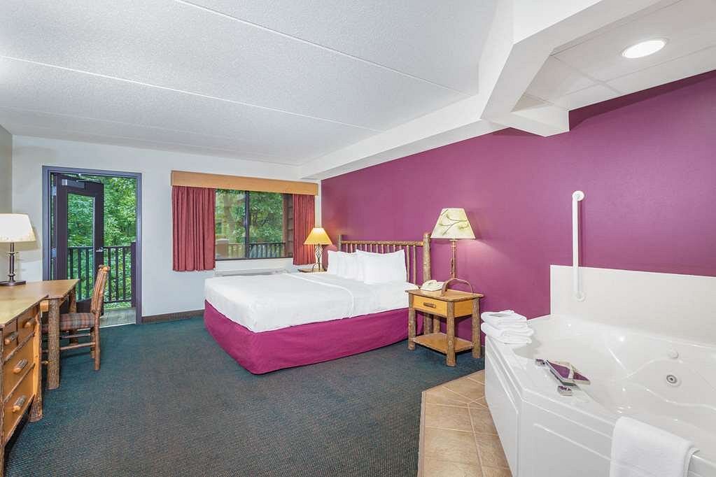 AmericInn by Wyndham Wisconsin Dells