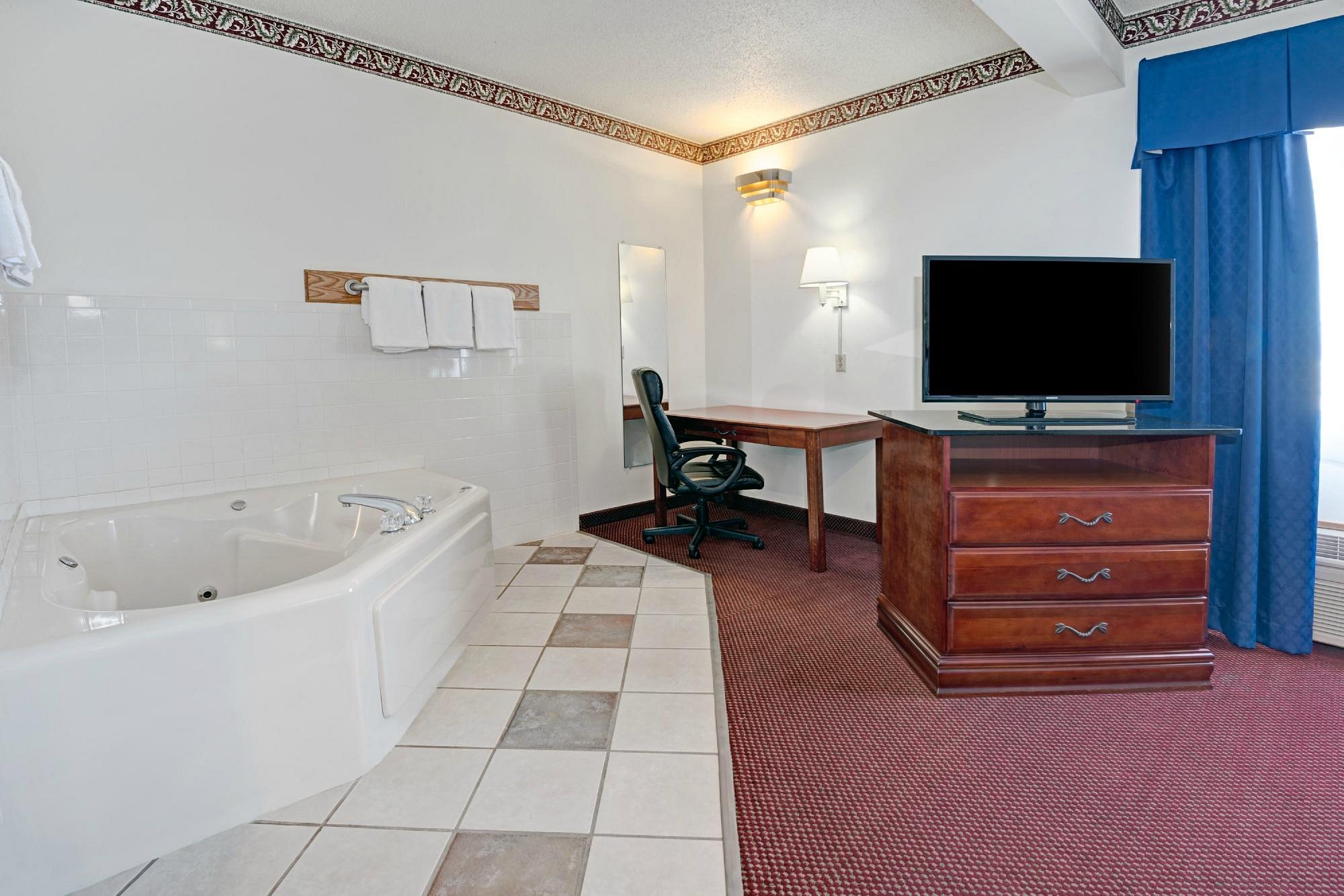 Days Inn by Wyndham Laramie photo 1