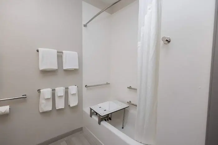 Holiday Inn Express & Suites Marysville By IHG