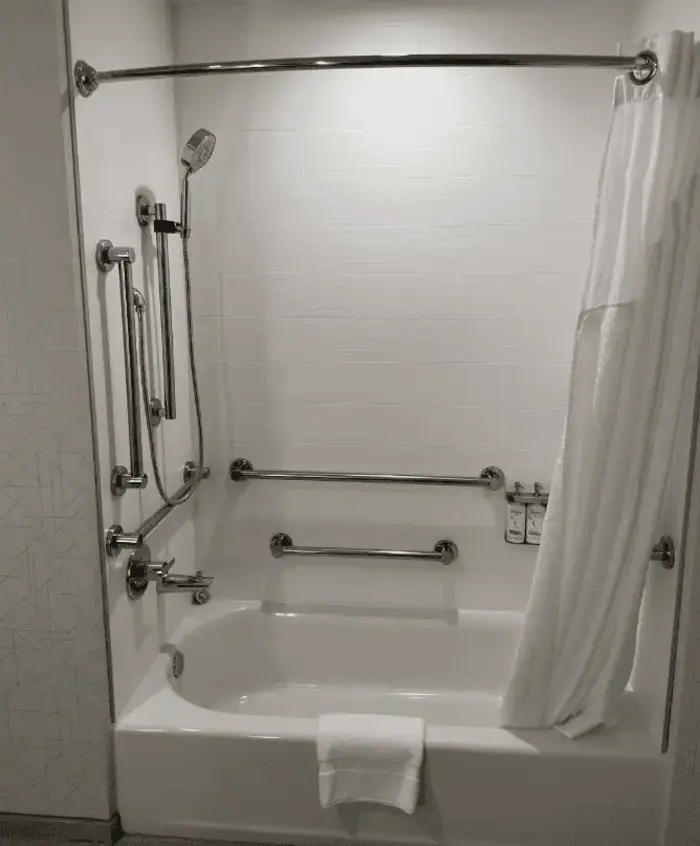 Holiday Inn Express & Suites Palm Desert