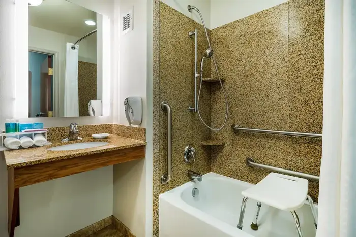 Holiday Inn Express & Suites Rocky Mount