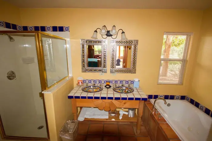 Adobe Hacienda