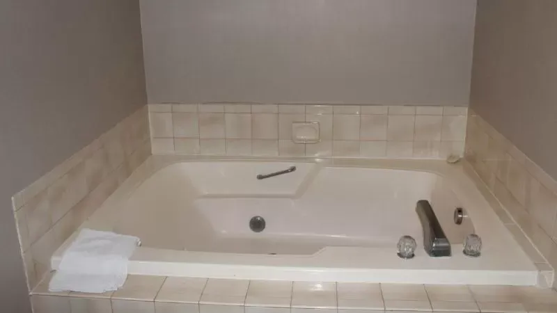 Asteria Inn & Suites