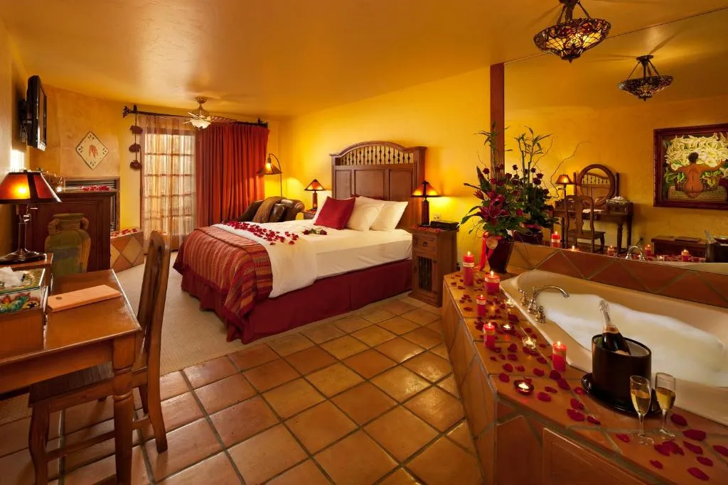 Avila Beach Hotels with Jacuzzi in Room