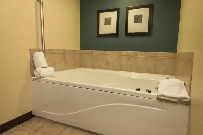 AmericInn by Wyndham Mounds View