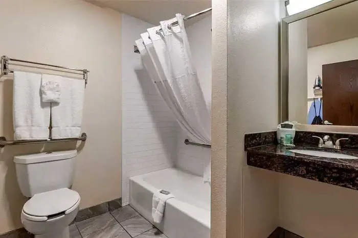 Best Western Airport Albuquerque Inn Suites