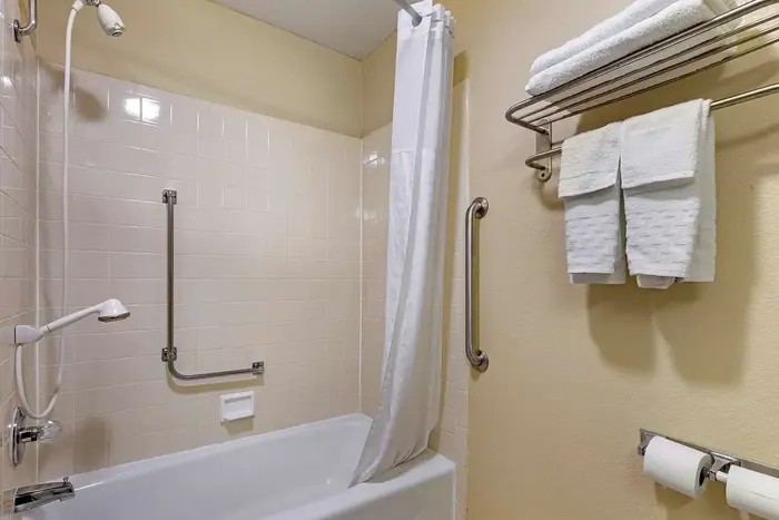 Best Western Plus Altoona Inn
