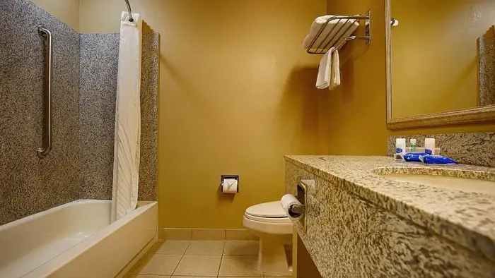 Best Western Plus Woodland Hills Hotel &
