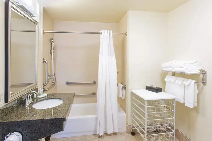 Staybridge Suites Everett - Paine Field by IHG