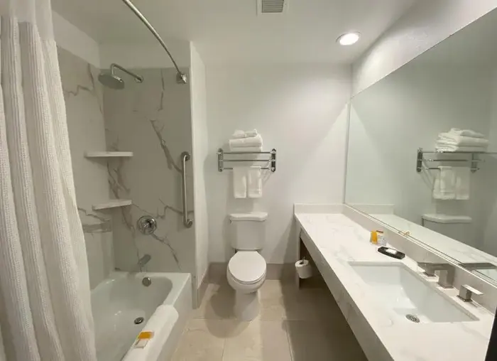Days Hotel by Wyndham Weihai Huoju