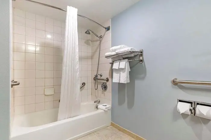 Best Western Hartford Hotel & Suites