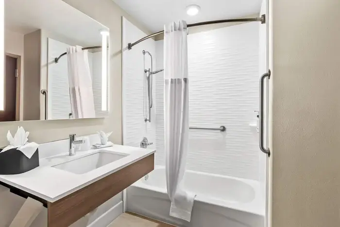 Holiday Inn Express & Suites Pauls Valley