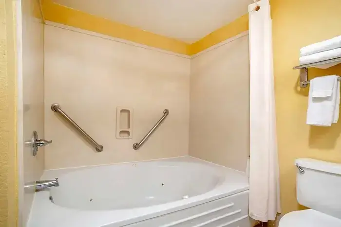 Best Western Plus Oak Mountain Inn