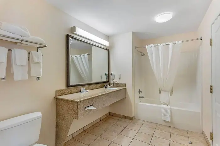 Comfort Inn & Suites Dover