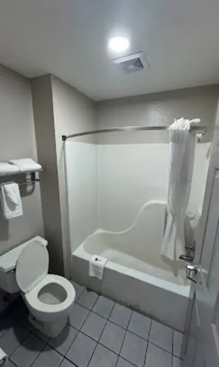 Days Inn by Wyndham Ocean Springs