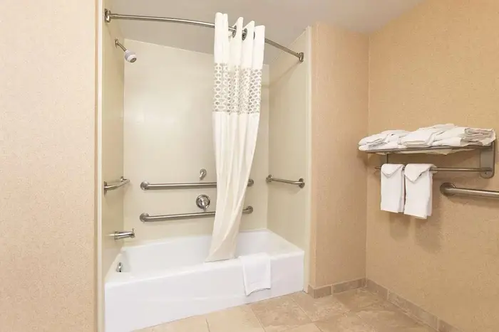 Hampton Inn & Suites Greenfield