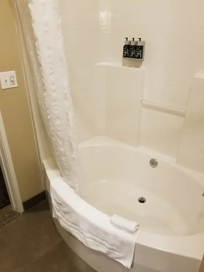 Oxford Suites Silverdale
