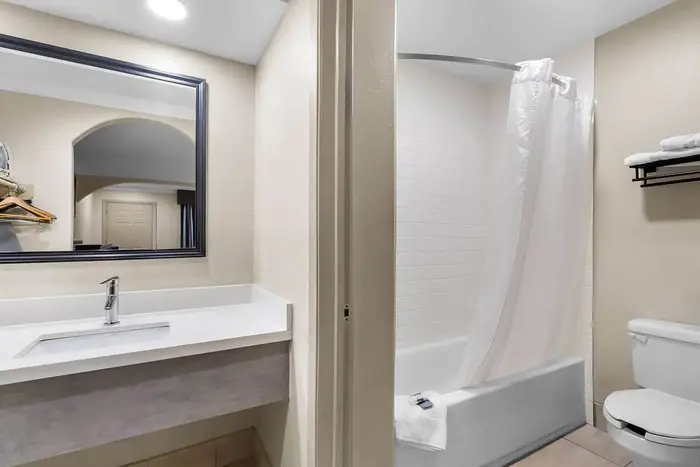 Americas Best Value Inn Houston Heights