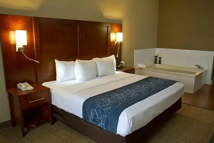 Comfort Suites Mattoon