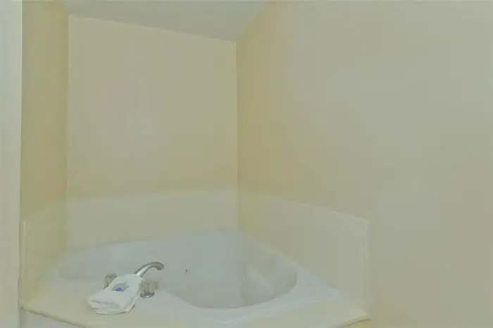 Americas Best Value Inn & Suites Haltom City