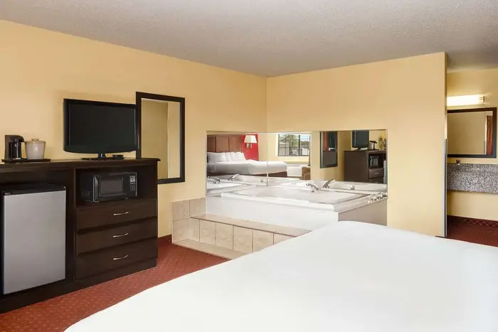 Baymont by Wyndham Cedar Rapids
