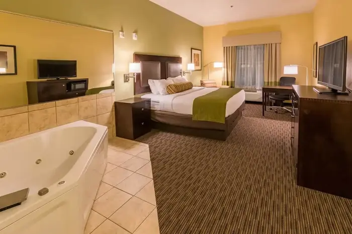 Best Western Plus Duncanville Dallas